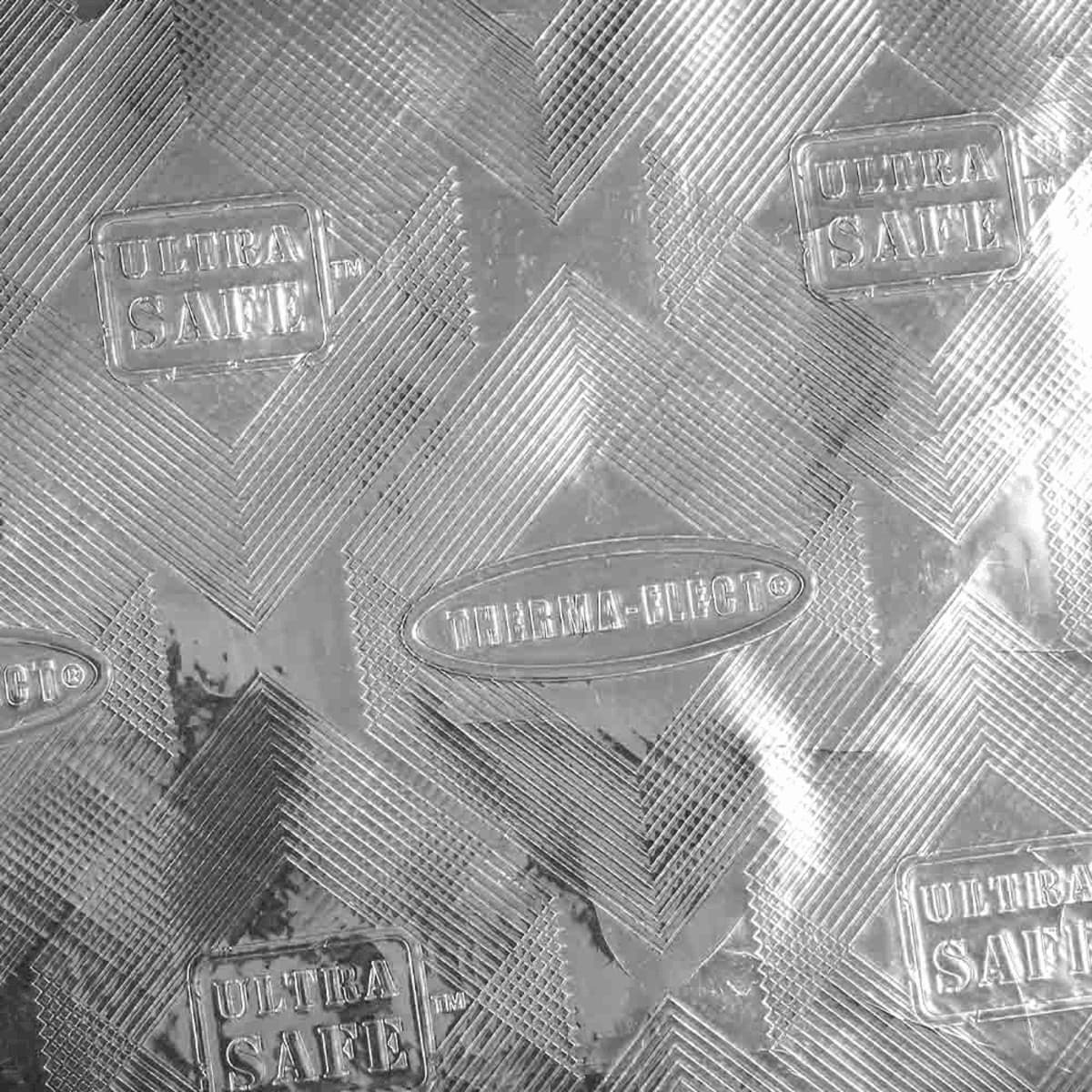 Arctic Zone Titan Deep Freeze Rolling Cooler w/ Cold Block