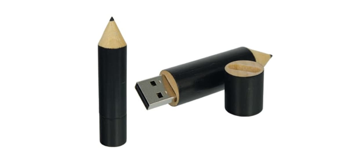 USB pencil in wood with magnetic closure  (factory direct MOQ)