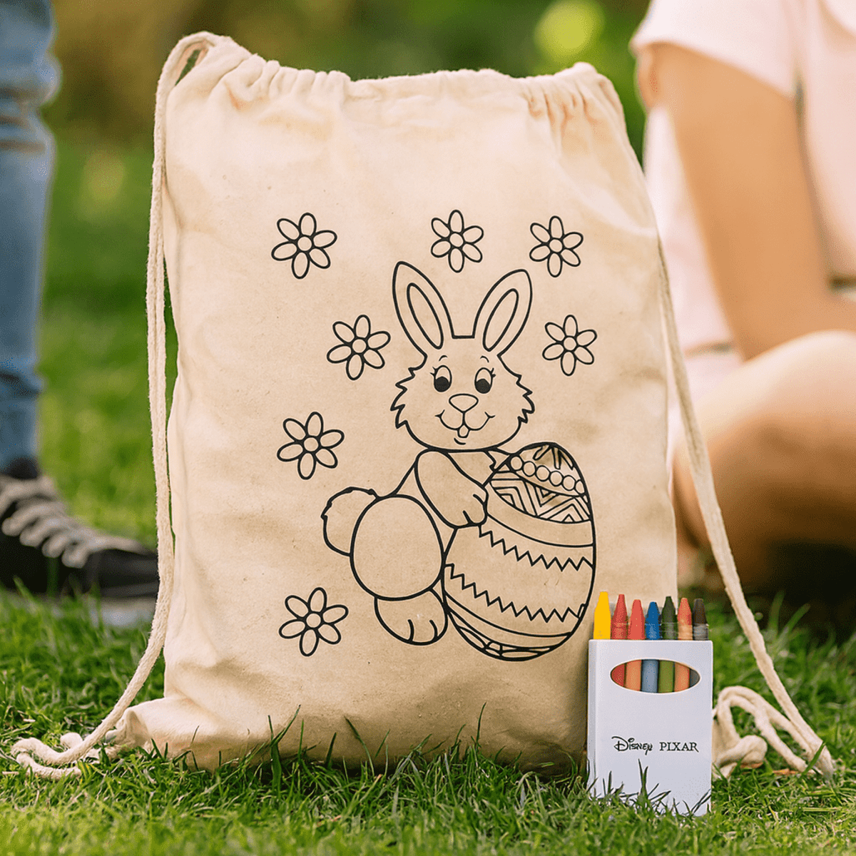 Squiggle Calico Drawstring Bag + Crayon set