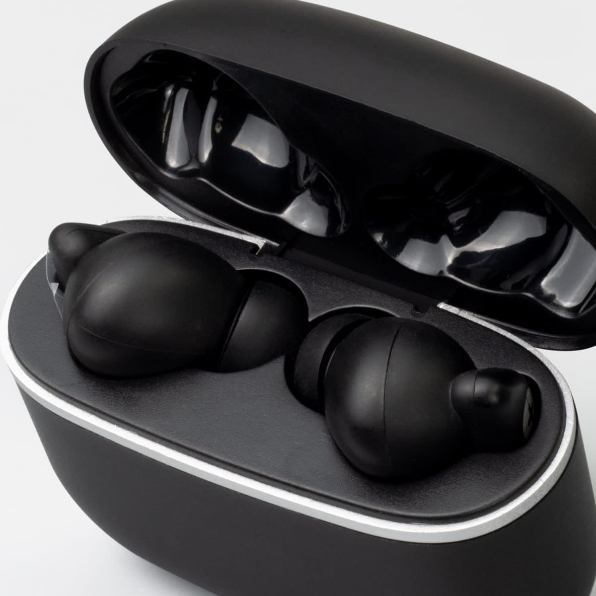 Swiss Peak TWS Earbuds 2.0