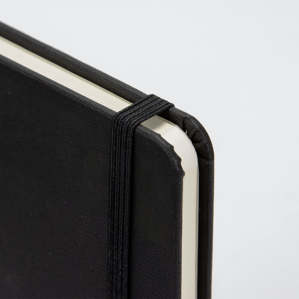 A4 Daily Diary - 2027