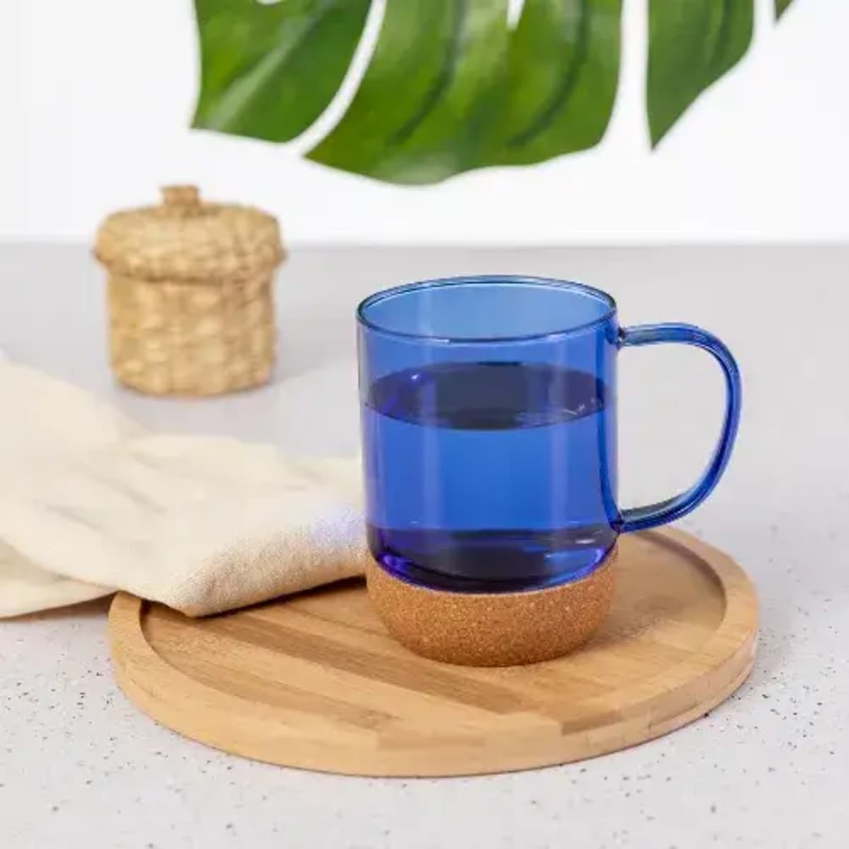 Glass mug with cork baseSaryne