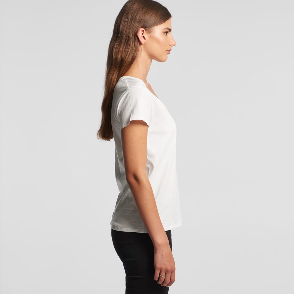 Wo's La Brea V Neck Tee