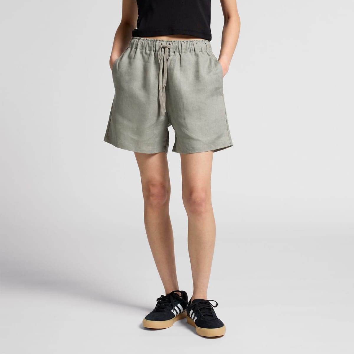 Wo's Linen Shorts