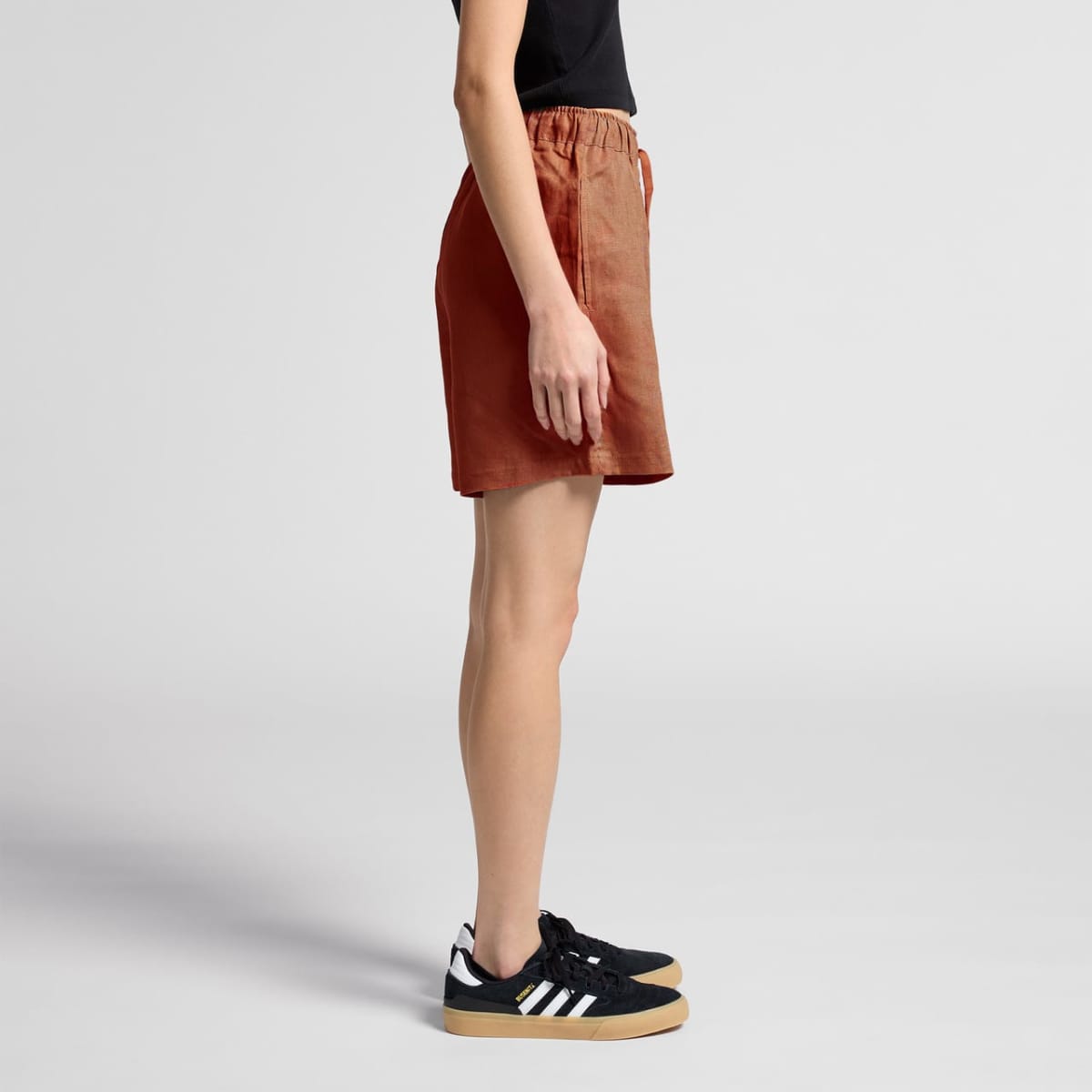 Wo's Linen Shorts