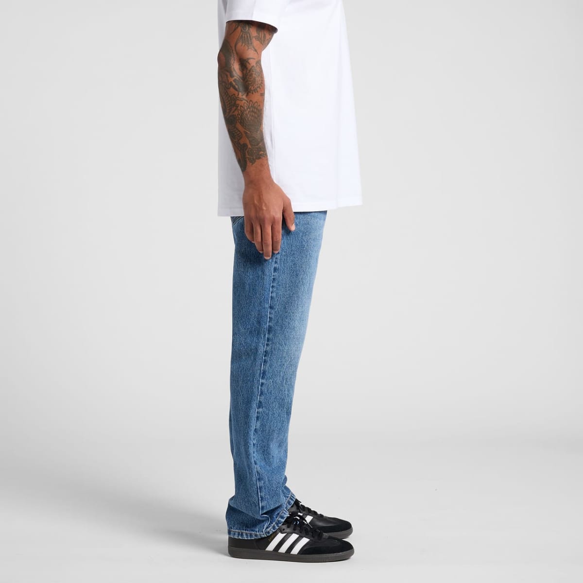 Straight Jeans