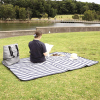 Día De Campo Rug w/ Waterproof Backing