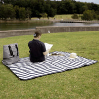 Día De Campo Rug w/ Waterproof Backing
