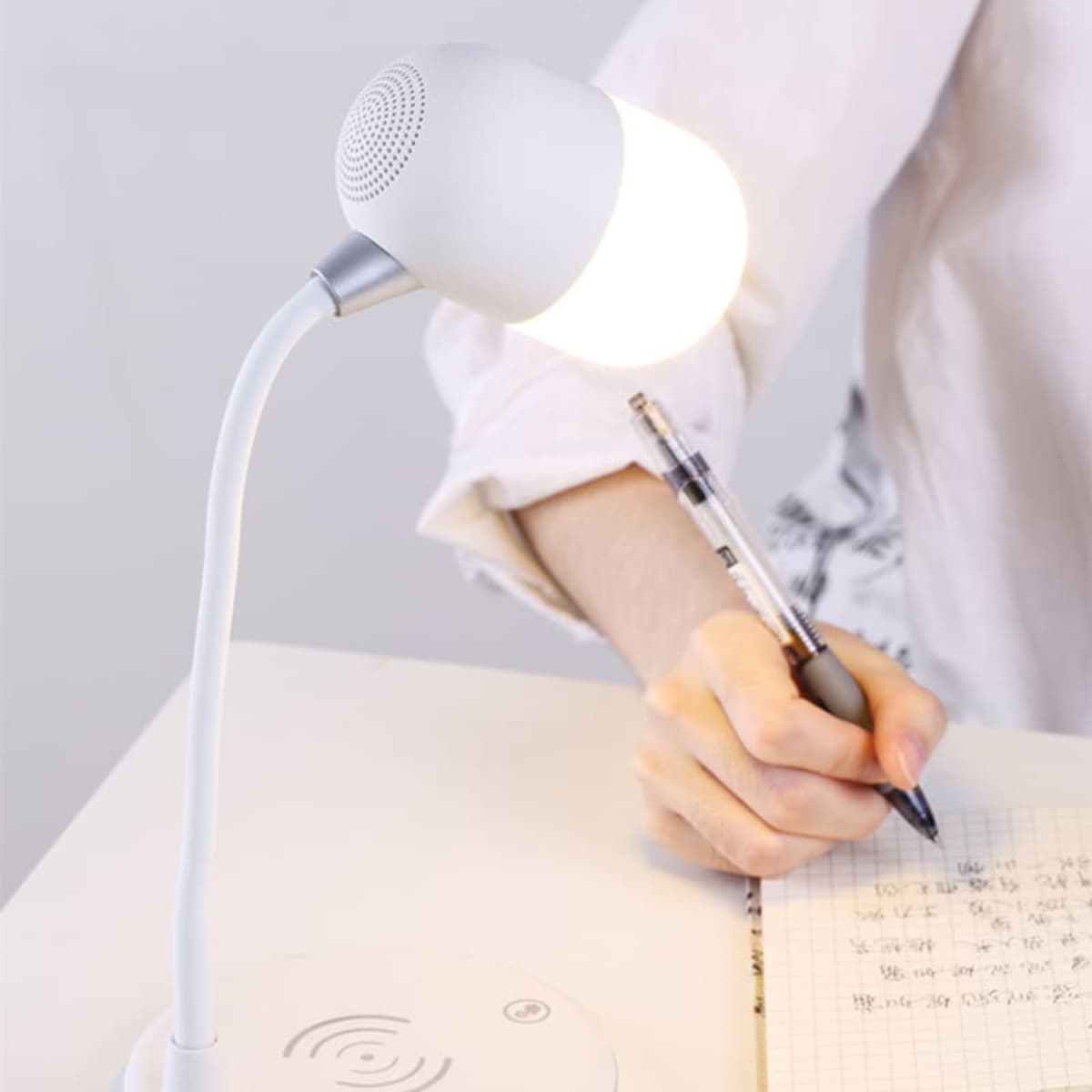 Newark Wireless Charging Sound Lamp