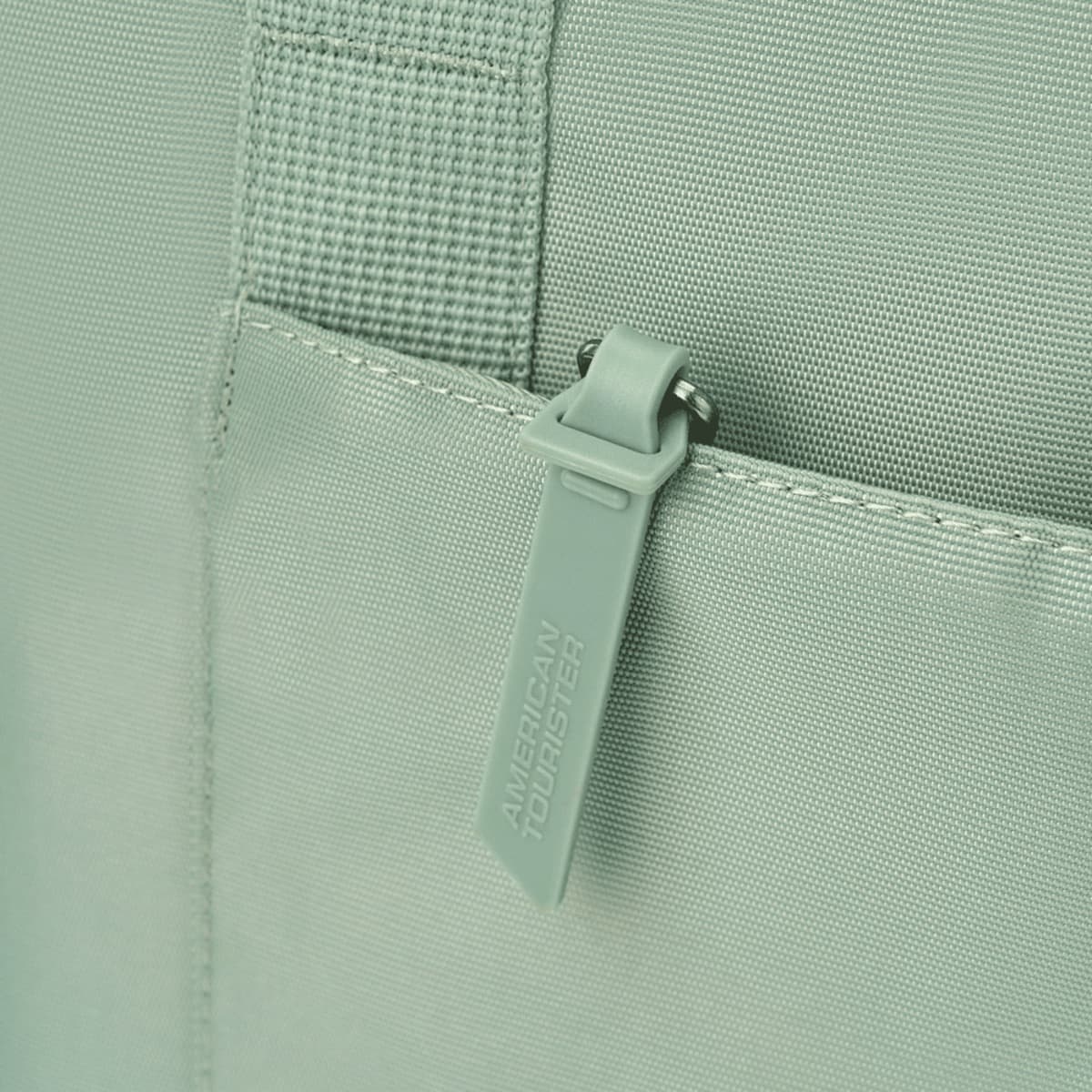 American Tourister Urban Groove Tote