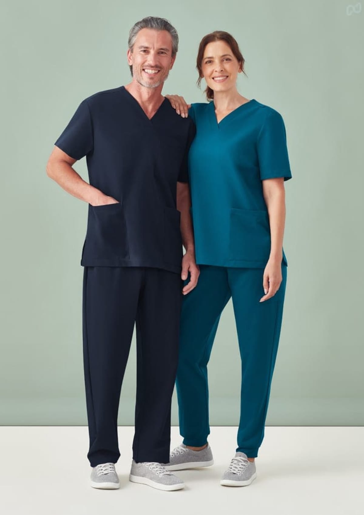 Unisex Pulse V-Neck Scrub Top