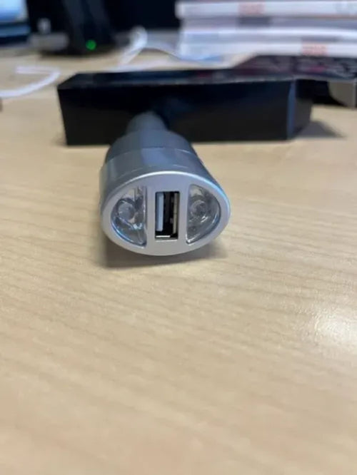 Swivel head in car USB and torch