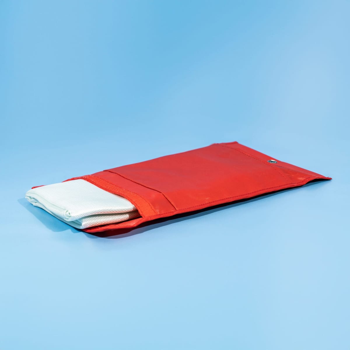 100cm x 100cm Fiberglass Emergency Fire Blanket