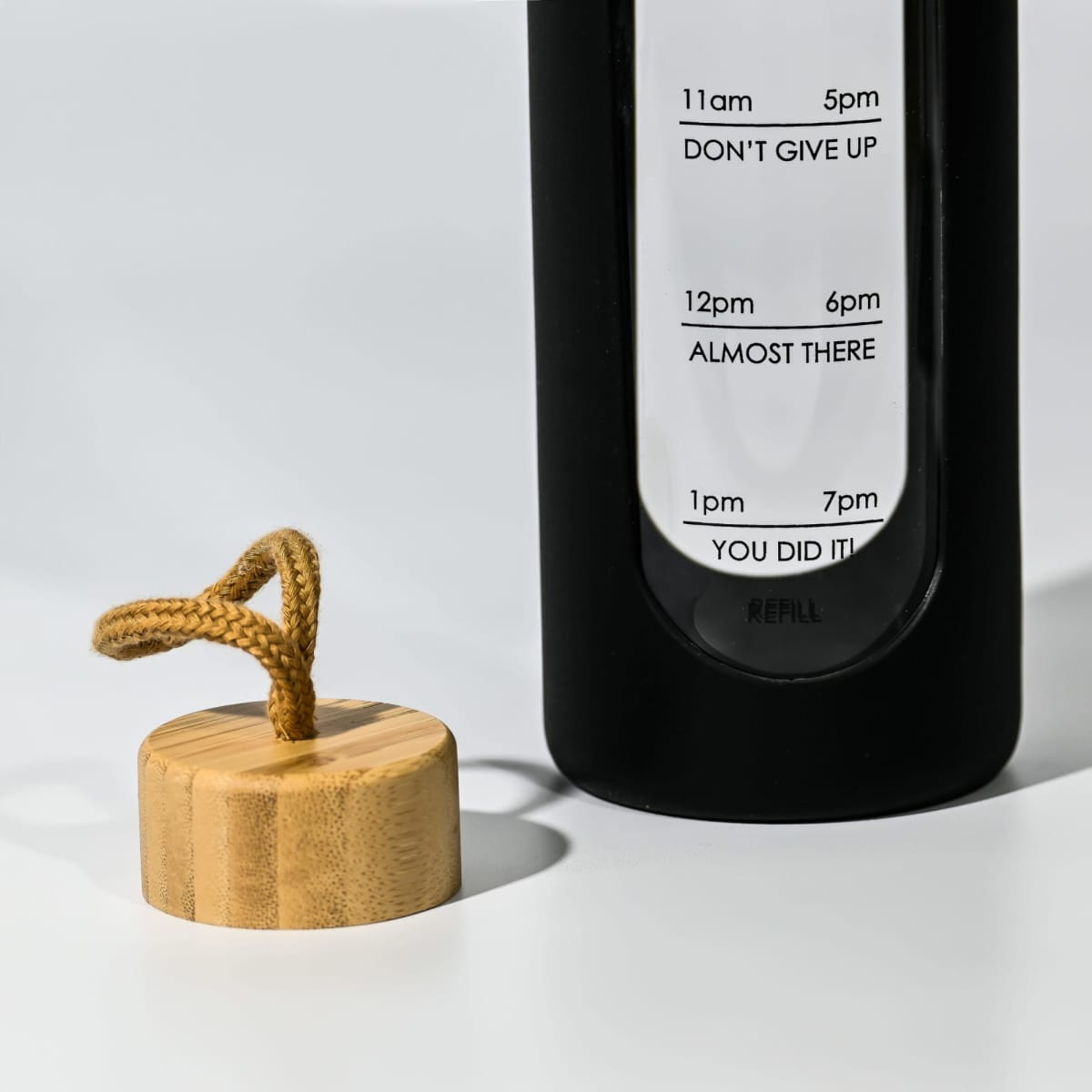 Arlo 1L Glass Water Bottle
