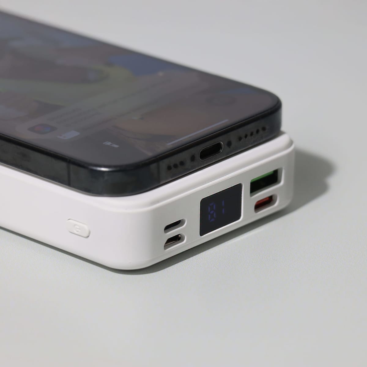 Turbo 5000mAh wireless charging power bank