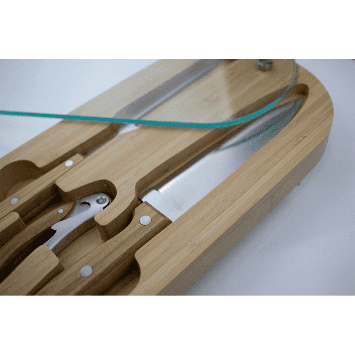 Trekk Oval Bamboo Glass Knife Set