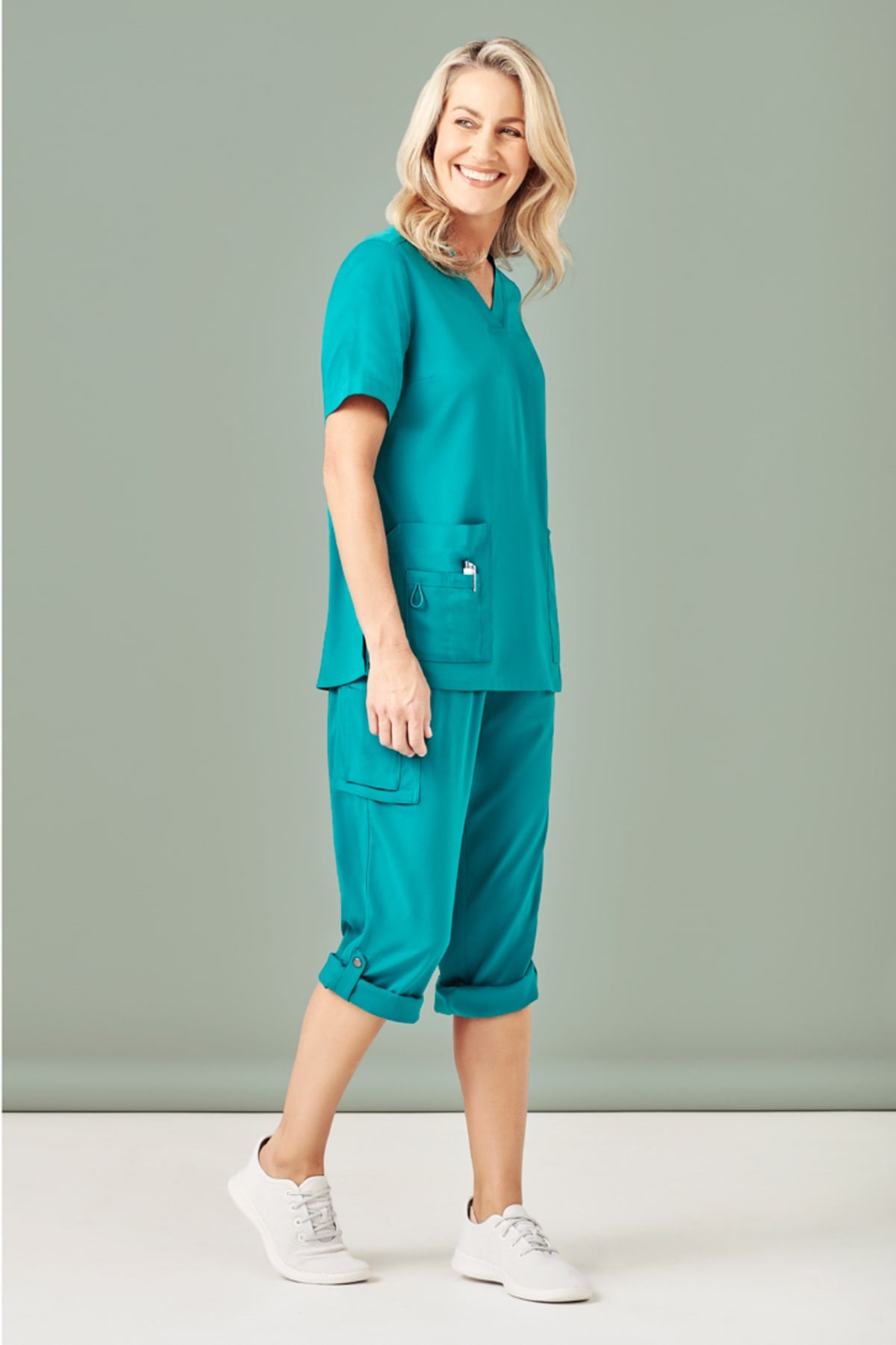 Womens Avery V-Neck Scrub Top