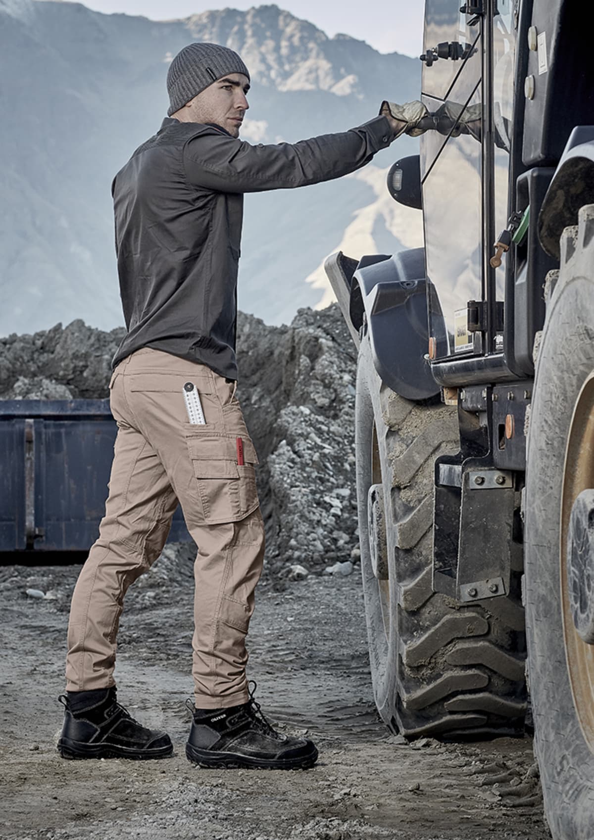 Men Streetworx Curved Cargo Pant All Branded Group