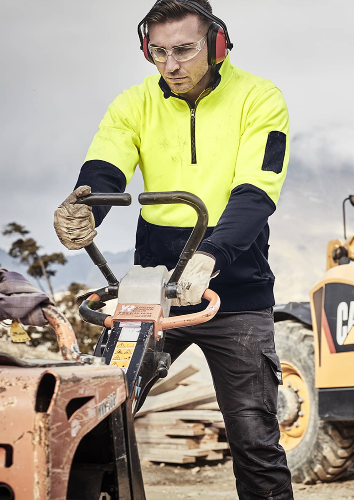 Unisex Hi Vis 1/2 Zip Pullover